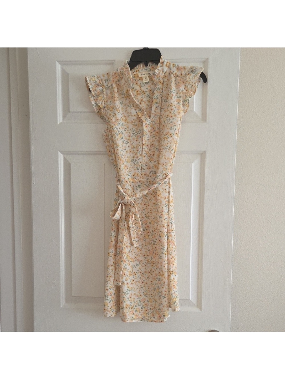 Monteau Cream Floral Ruffle-Shoulder Tie Midi Dress